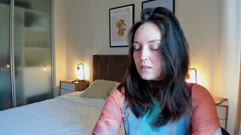   MOLLY   online show from 01.31.25