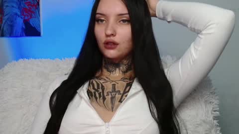 Lina online show from 09.22.25