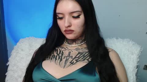 Lina online show from 12.13.25