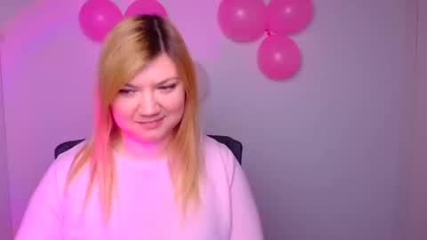 Molly online show from 02.12.25