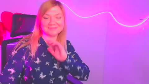 Molly online show from 03.05.25