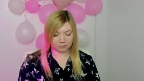 Molly online show from 03.09.25