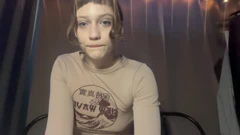 molly_poly online show from 04.12.26