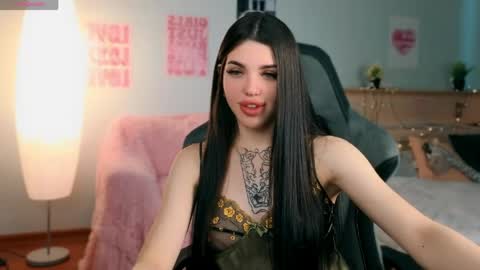 Molly online show from 05.19.26