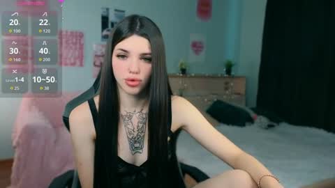 Snapshot of molly_rettyy chatting on 07.14.26 Molly online show from 07.14.26