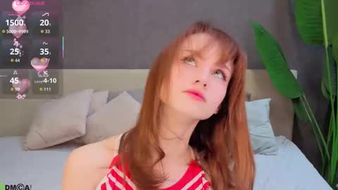 Snapshot of molly_rougge chatting on 10.06.25 Molly online show from 10.06.25