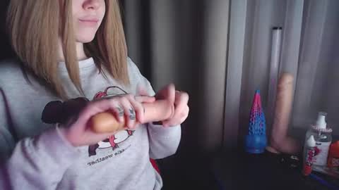 I have new photos come and see with love Molly online show from 03.09.25