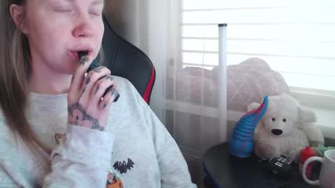 I have new photos come and see with love Molly online show from 02.11.26