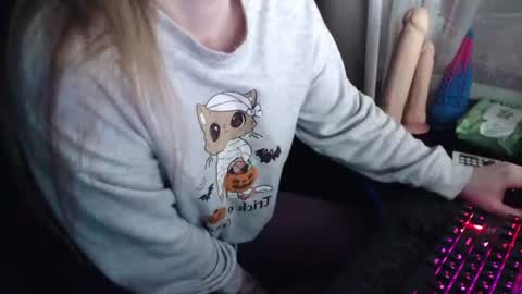Snapshot of molly_royse chatting on 06.29.26 I have new photos come and see with love Molly online show from 06.29.26