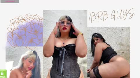 Snapshot of molly_shake chatting on 02.10.26 Molly online show from 02.10.26