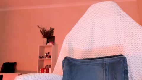 Molly online show from 03.14.26