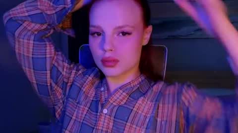 Molly online show from 05.18.26