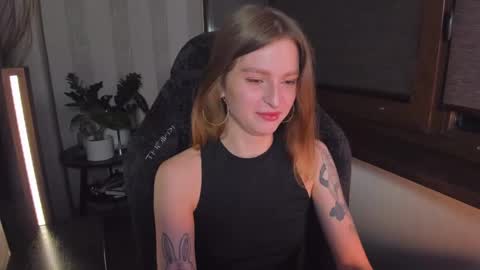 Snapshot of mollydangerous chatting on 04.27.26 Taisha online show from 04.27.26