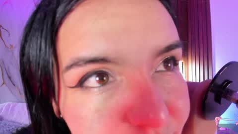 Snapshot of mollylewis18 chatting on 05.28.26 New girl Emily Valentina Michelle online show from 05.28.26
