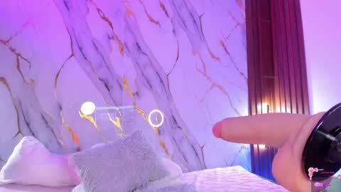Snapshot of mollylewis18 chatting on 05.29.26 New girl Emily Valentina Michelle online show from 05.29.26