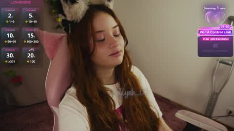 mollysb_05 online show from 01.17.25