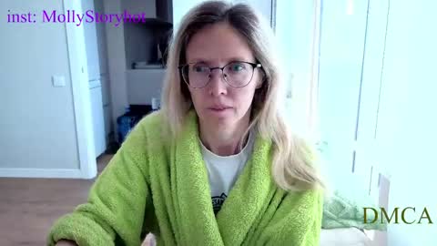 Snapshot of mollystory chatting on 05.27.26 AngelMomm online show from 05.27.26