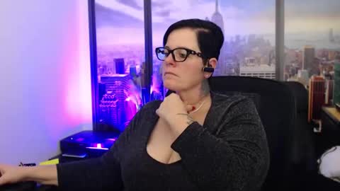 MollySun Nina Randmann online show from 12.10.24