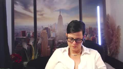 MollySun Nina Randmann online show from 09.18.25