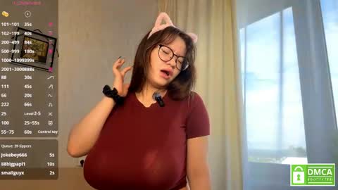 Snapshot of moltenpeach chatting on 07.10.26 Hermina online show from 07.10.26