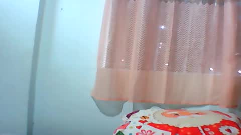 Snapshot of mombastic55 chatting on 05.10.26 mombastic55 online show from 05.10.26