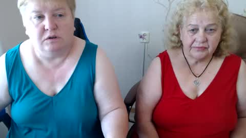Snapshot of mommy99x chatting on 07.15.26 Mommy99X online show from 07.15.26