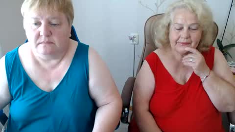Snapshot of mommy99x chatting on 07.21.26 Mommy99X online show from 07.21.26