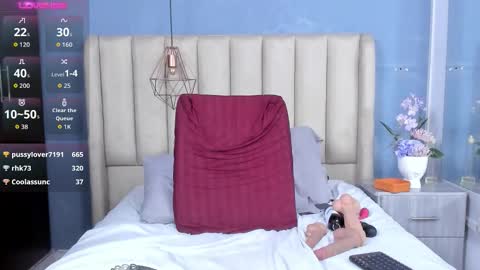 Snapshot of mommy_cute chatting on 02.17.26 Jelitza online show from 02.17.26