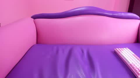 Snapshot of mommy_dirty_squirt chatting on 01.22.25 carolina online show from 01.22.25