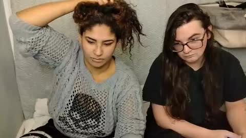 Snapshot of mommybubbles chatting on 02.26.25 Mommy bubbles online show from 02.26.25