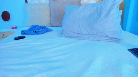 Snapshot of mommysquirt_ chatting on 01.12.25 Kendall Evanz online show from 01.12.25