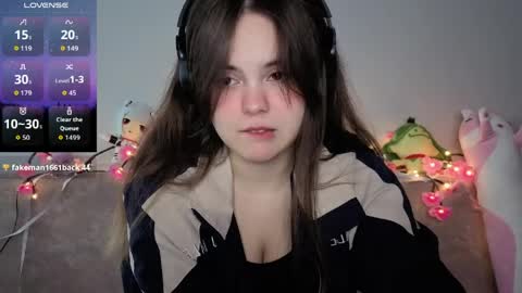 Momo online show from 04.07.26