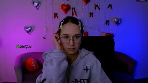 Mona  online show from 02.10.26