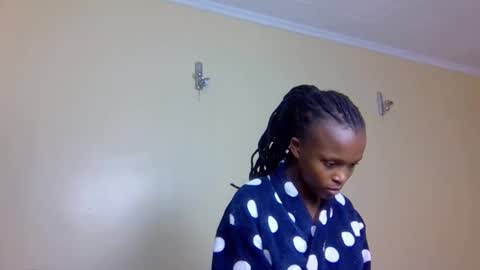 Mona online show from 10.25.25