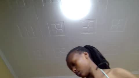 Mona online show from 11.01.25