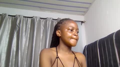 Mona online show from 11.24.25