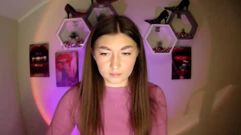 Snapshot of monica_sweets chatting on 09.11.25 sweet girl and shine body online show from 09.11.25
