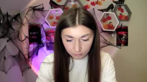 Snapshot of monica_sweets chatting on 10.13.25 sweet girl and shine body online show from 10.13.25