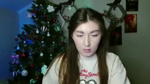 Snapshot of monica_sweets chatting on 11.13.25 sweet girl and shine body online show from 11.13.25