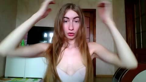Snapshot of monica_tamayo chatting on 07.15.26 Monica online show from 07.15.26