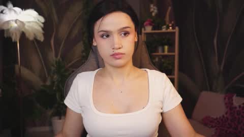 Snapshot of monicafarmer chatting on 05.15.26 monica online show from 05.15.26