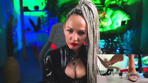 Monika online show from 03.02.25