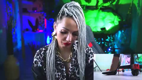 Monika online show from 03.06.25