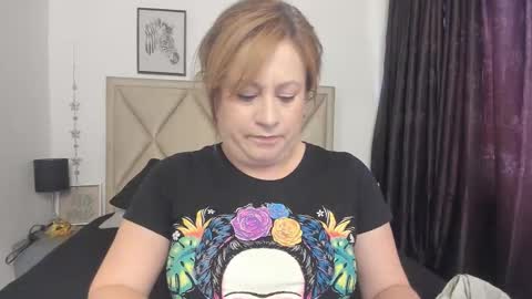 Snapshot of monicapink_ chatting on 02.03.26 Mony online show from 02.03.26