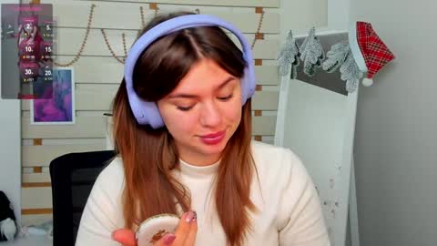 Monika online show from 12.21.24