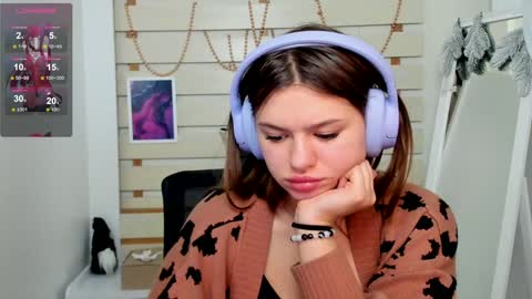 Monika online show from 01.11.25