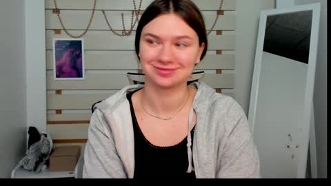 Monika online show from 01.27.25