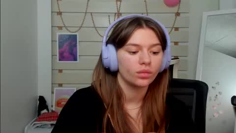 Monika online show from 02.23.25