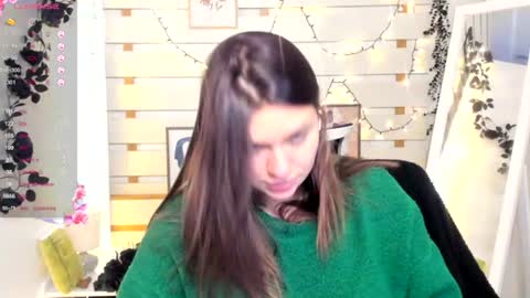 Monika online show from 12.21.25