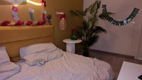 Monika online show from 01.15.25